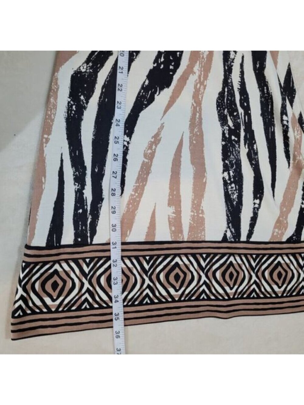 Diane Von Furstenberg Vintage Laetitia Silk Dress Animal Print in Neutral Tones - Picture 10 of 10